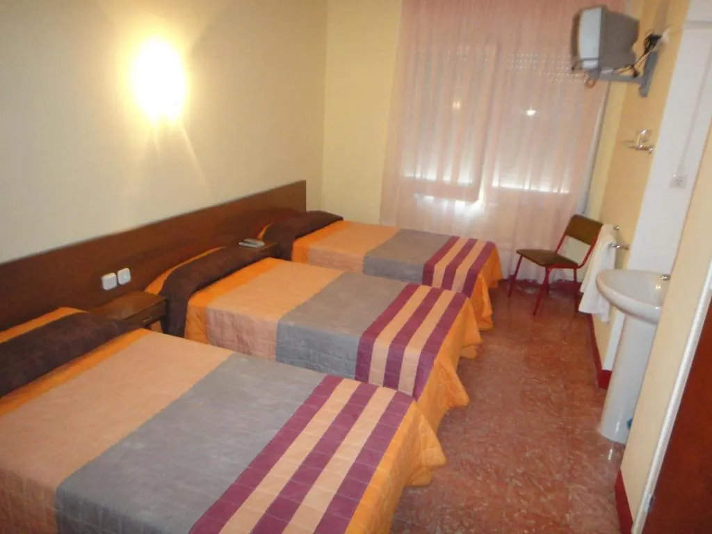Pensio Restaurant Llanca Hotel