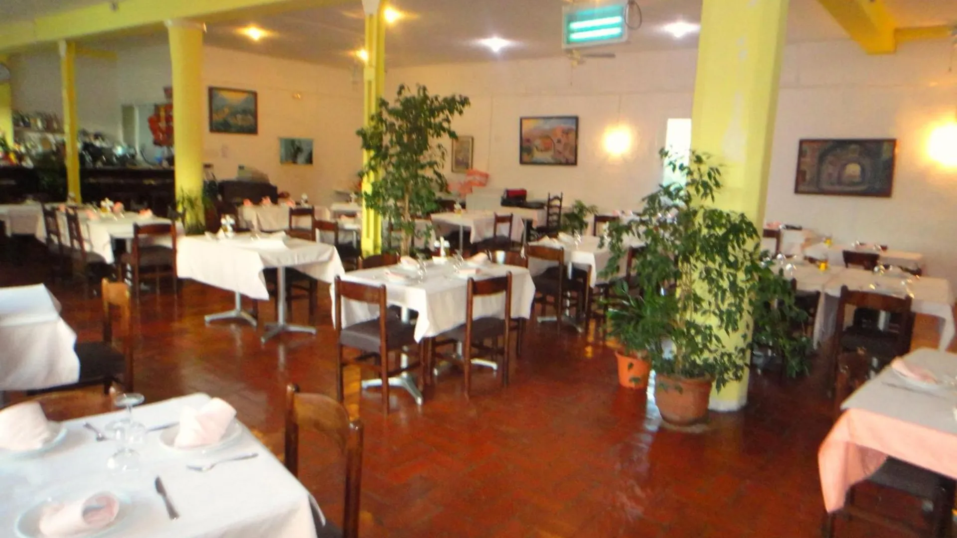 Pensio Restaurant Llanca Hotel 0*,